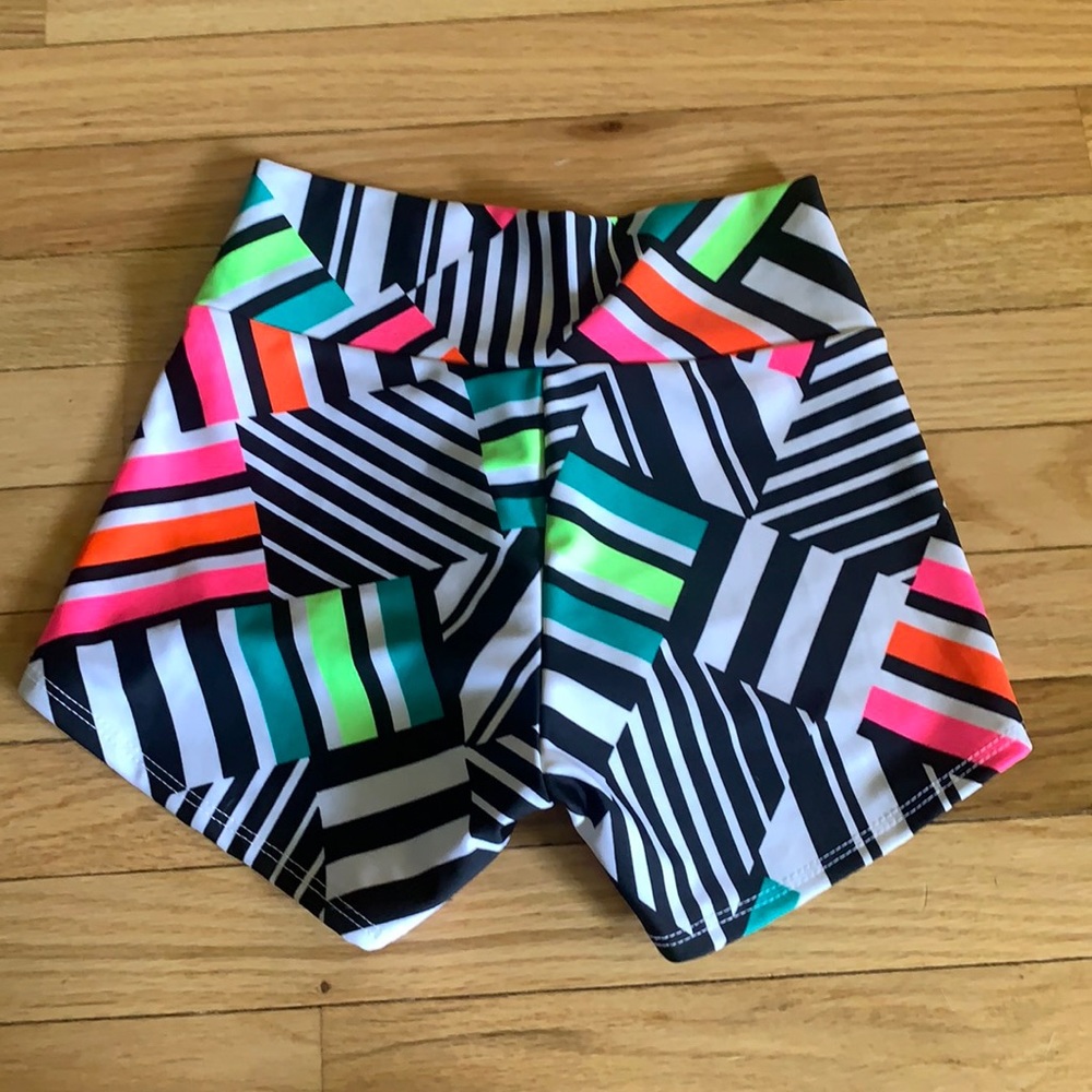 Jewell activewear shorts- NWOT